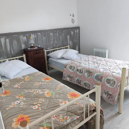 Rue Longue Vista Mare Апартаменты